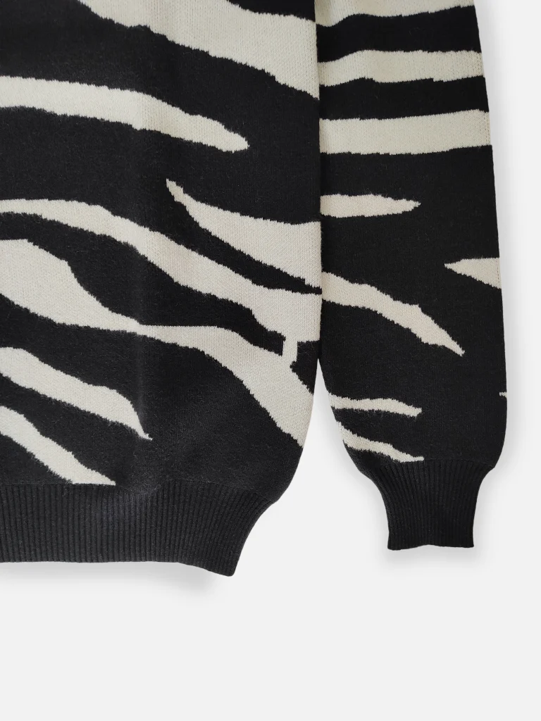 Sweater cebra negro y blanco 1