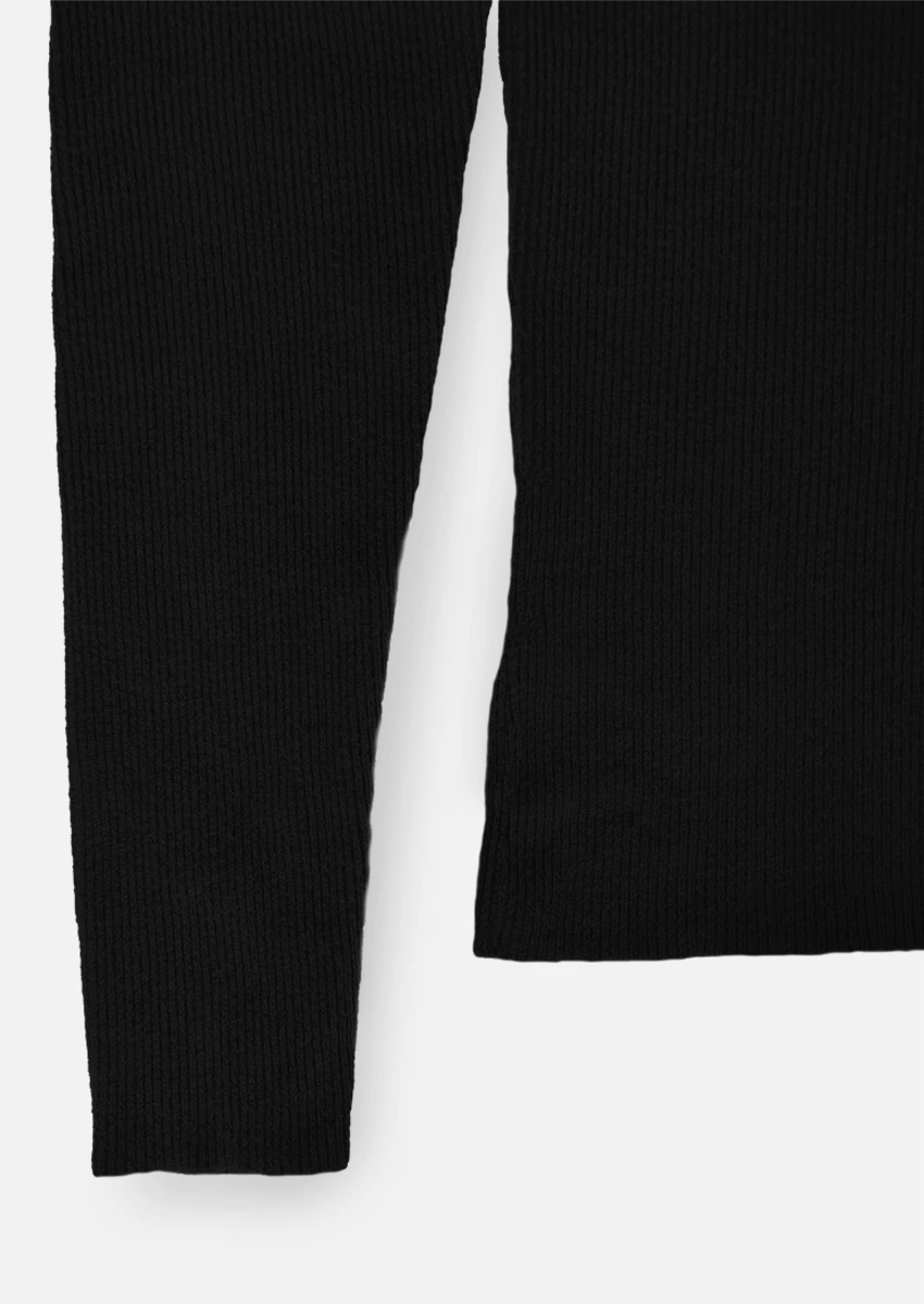 Sweater con mangas princesa de mujer color negro