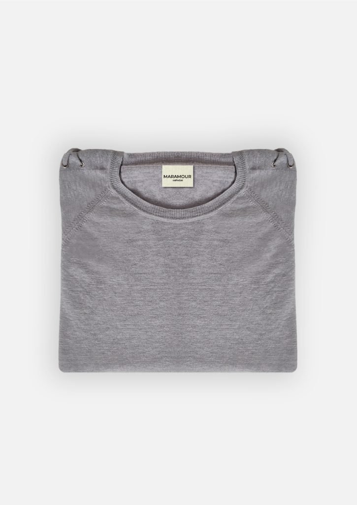 Sweater ojales - Gris - Prenda doblada - Version web v4 Sweater de mujer con ojales gris