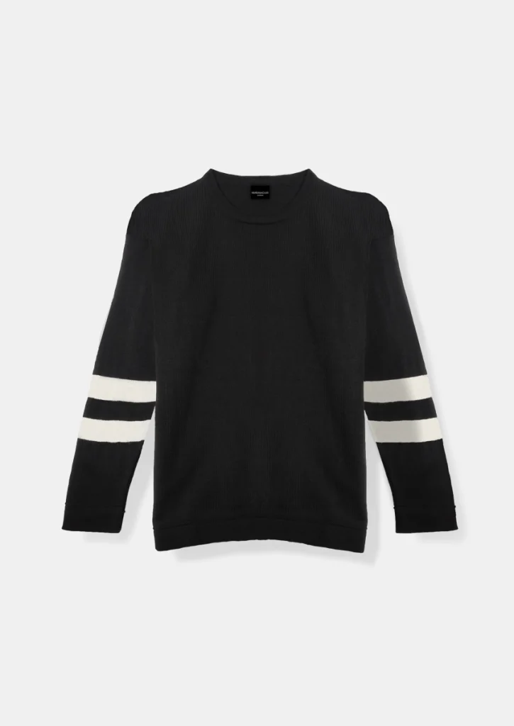 Sweater rayado en mangas negro